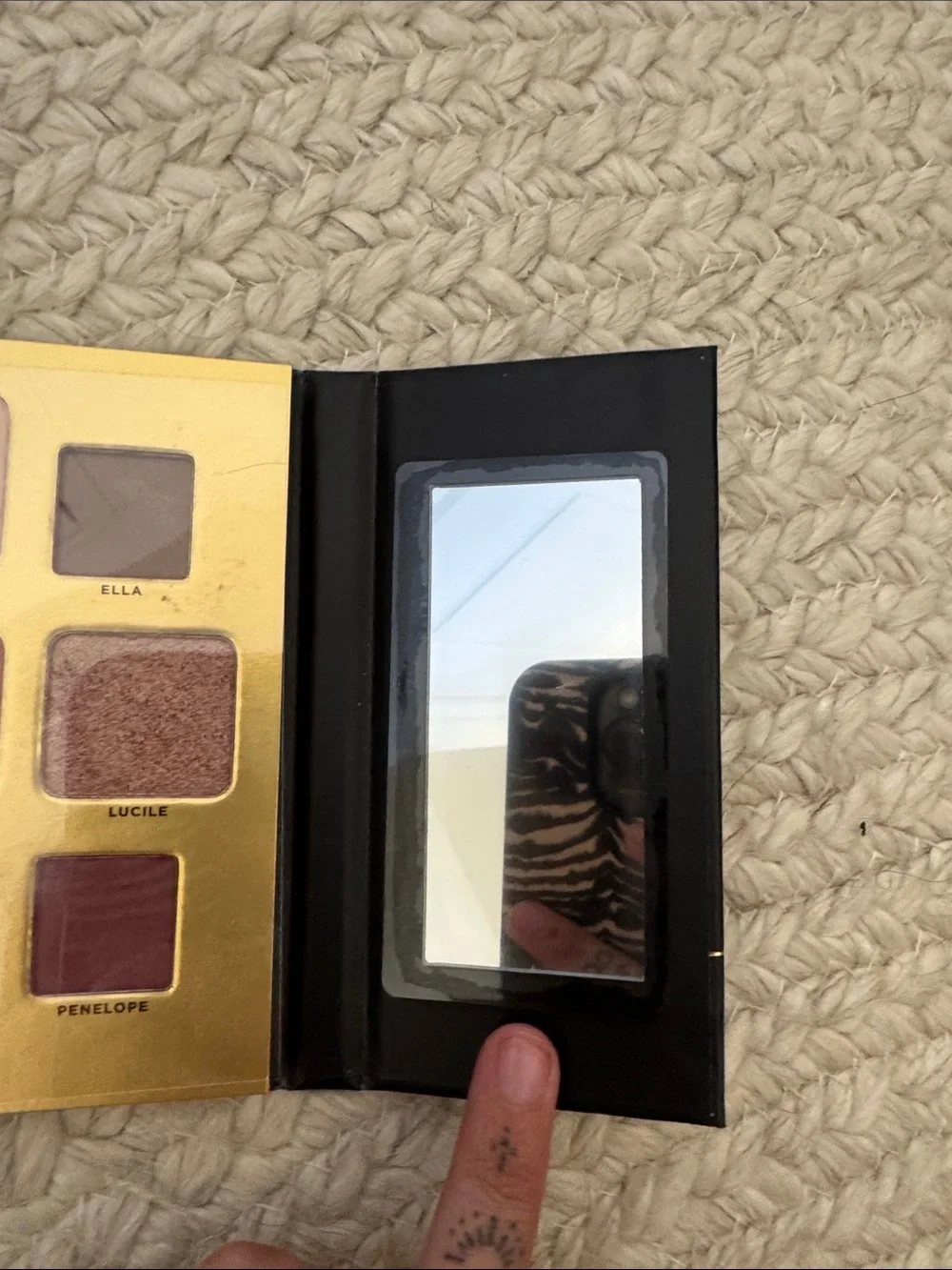 butter LONDON Looking Good Dahling Eyeshadow Palette - Pink/Brown Shades